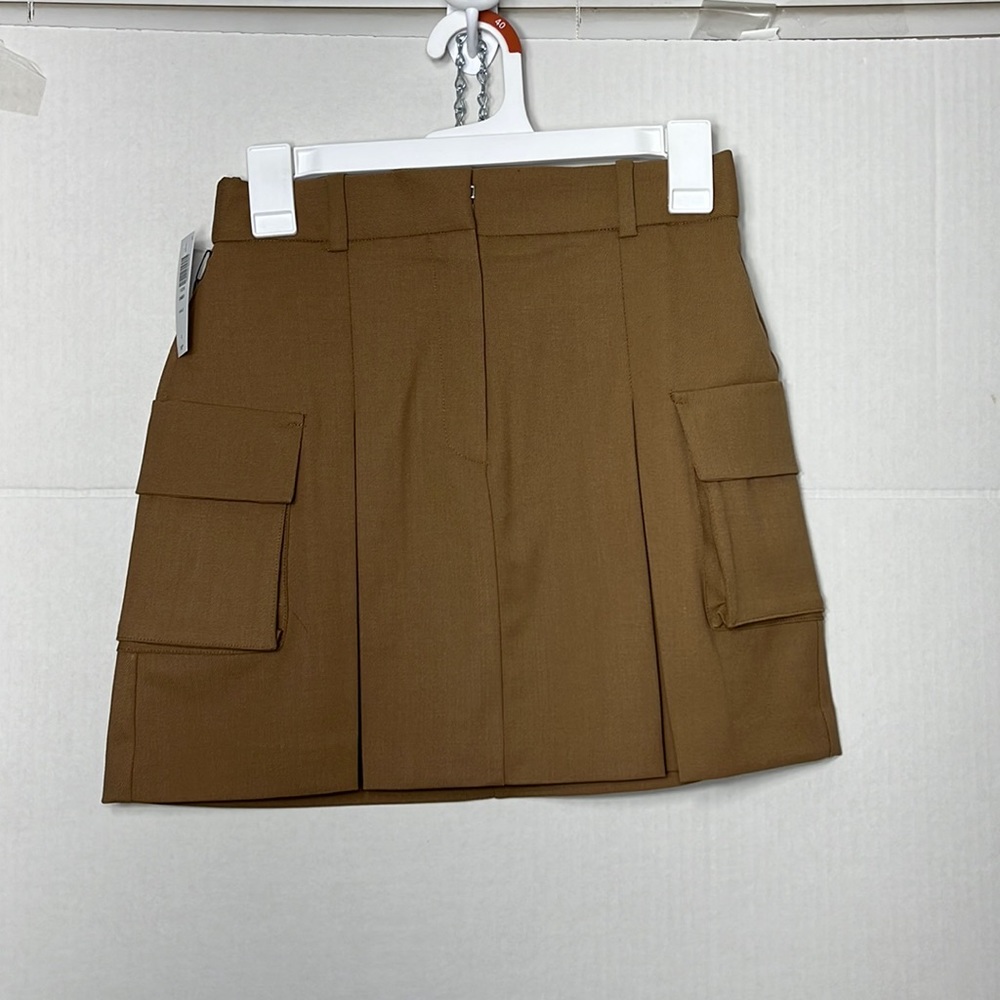 NWT Aritzia color saville Cameo Cargo Skirt